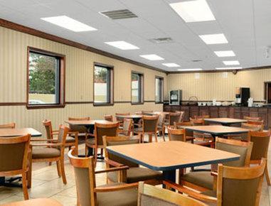 Days Inn By Wyndham Columbus-North Fort Moore Екстер'єр фото